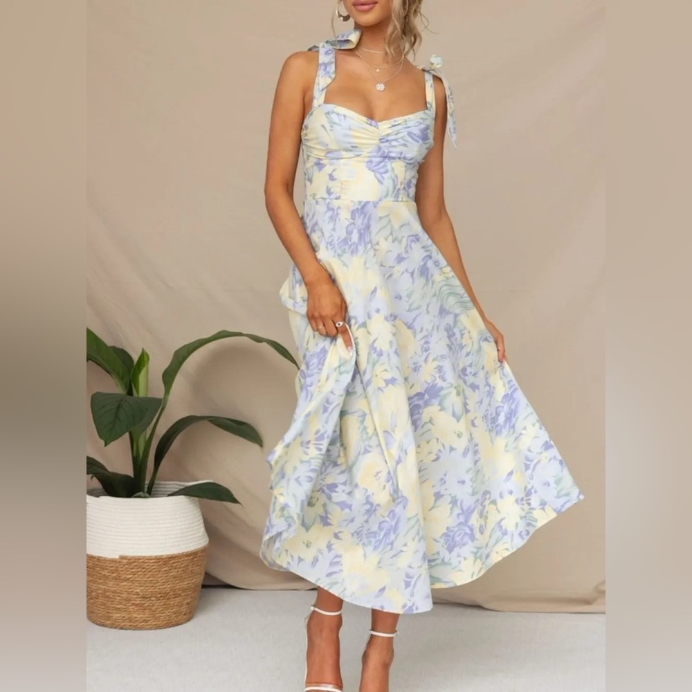 Tie Shoulder Sweetheart Neck Summer Dress
